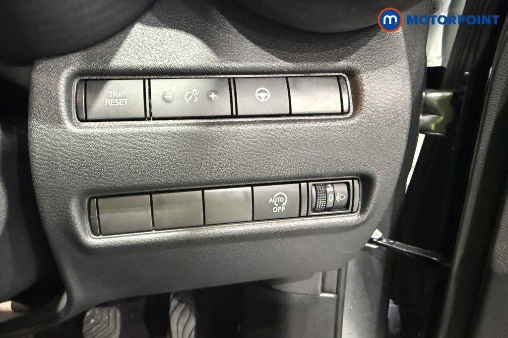 Nissan Juke Tekna-Plus Manual Petrol SUV - Stock Number (1616710) - 13th supplementary image