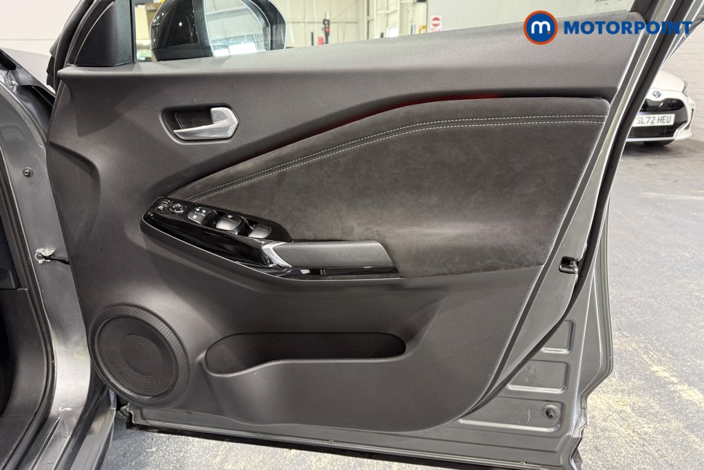 Nissan Juke Tekna-Plus Manual Petrol SUV - Stock Number (1616710) - 15th supplementary image