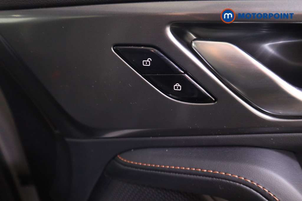 Mg Motor Uk HS SE Automatic Petrol-Electric Hybrid SUV - Stock Number (1616712) - 13th supplementary image