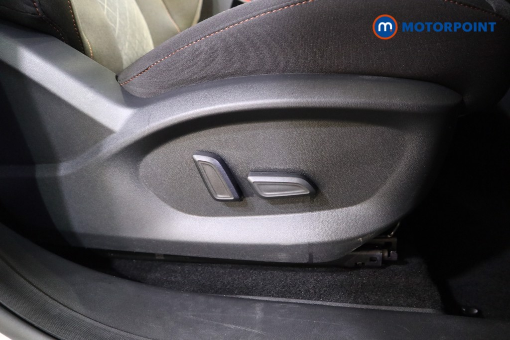 Mg Motor Uk HS SE Automatic Petrol-Electric Hybrid SUV - Stock Number (1616712) - 15th supplementary image