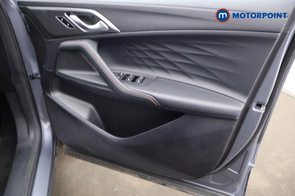 Mg Motor Uk HS Trophy Automatic Petrol-Electric Hybrid SUV - Stock Number (1616812) - 8th supplementary image