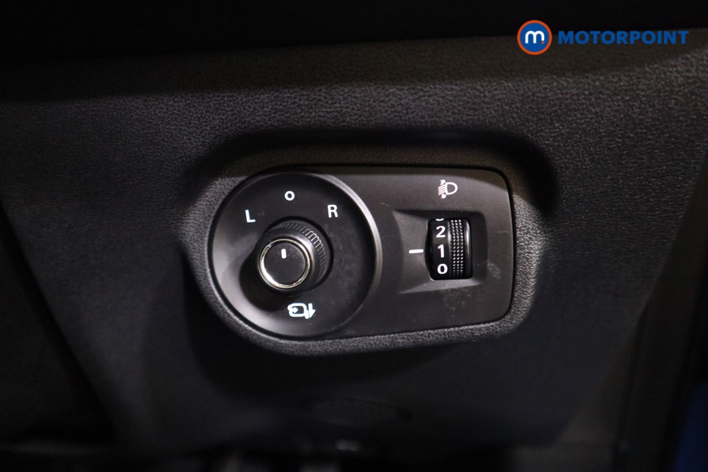 Mg Motor Uk ZS Trophy Automatic Petrol-Electric Hybrid SUV - Stock Number (1616824) - 13th supplementary image