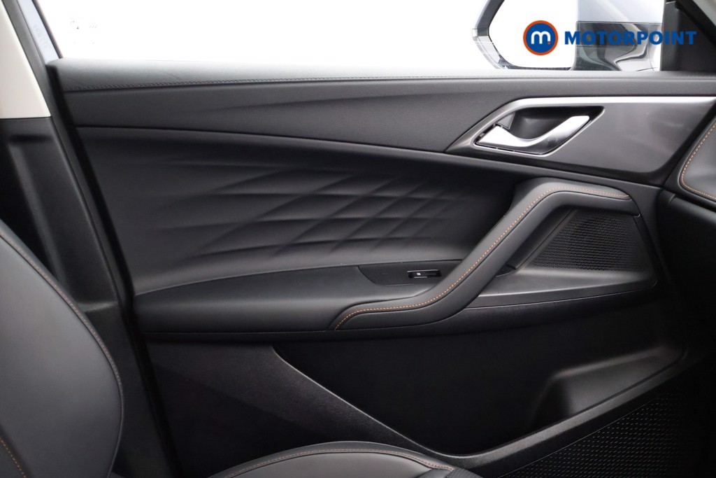 Mg Motor Uk HS Trophy Automatic Petrol-Electric Hybrid SUV - Stock Number (1616837) - 16th supplementary image