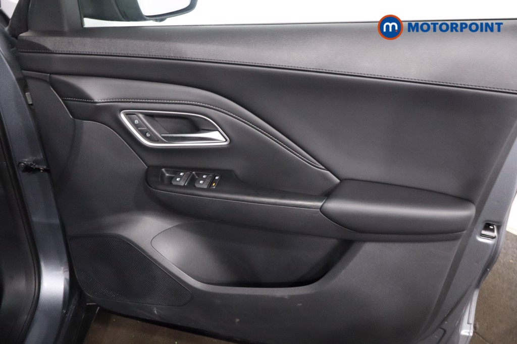 Mg Motor Uk ZS Trophy Automatic Petrol-Electric Hybrid SUV - Stock Number (1616843) - 23rd supplementary image