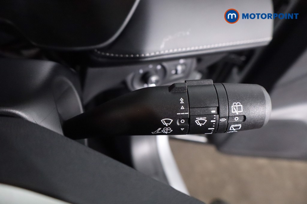 Mg Motor Uk ZS Trophy Automatic Petrol-Electric Hybrid SUV - Stock Number (1616846) - 15th supplementary image