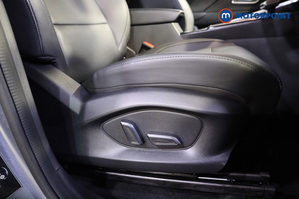 Mg Motor Uk ZS Trophy Automatic Petrol-Electric Hybrid SUV - Stock Number (1616868) - 14th supplementary image