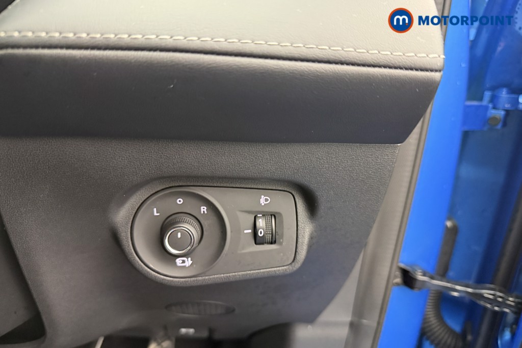 Mg Motor Uk ZS Trophy Automatic Petrol-Electric Hybrid SUV - Stock Number (1617061) - 9th supplementary image