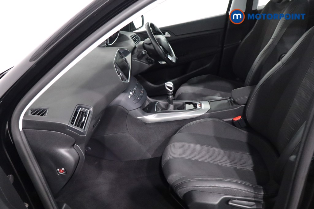 Peugeot 308 Allure Manual Petrol Hatchback - Stock Number (1617259) - 4th supplementary image