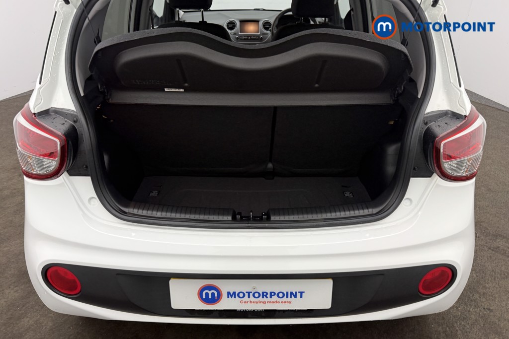 Hyundai I10 Play Manual Petrol Hatchback - Stock Number (1617343) - 5th supplementary image