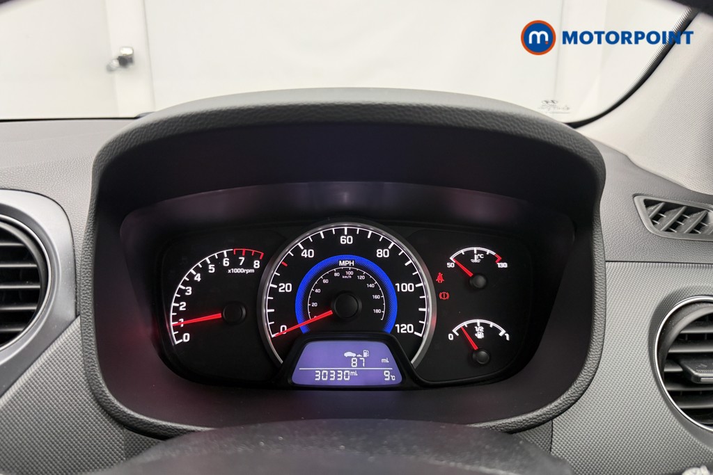 Hyundai I10 Play Manual Petrol Hatchback - Stock Number (1617343) - 9th supplementary image