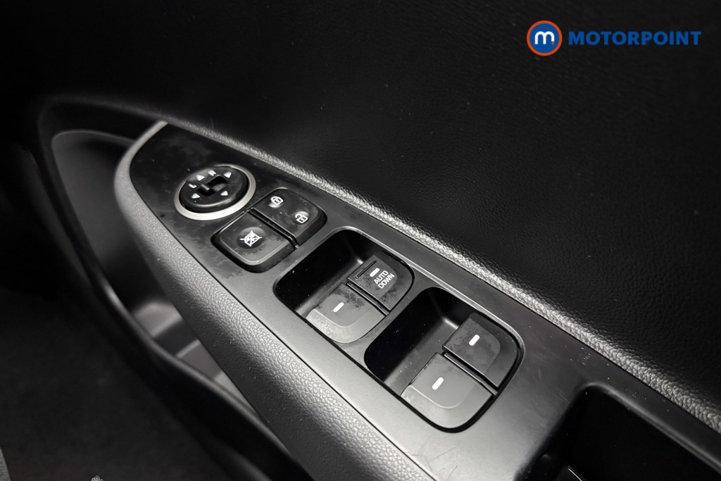 Hyundai I10 Play Manual Petrol Hatchback - Stock Number (1617343) - 15th supplementary image