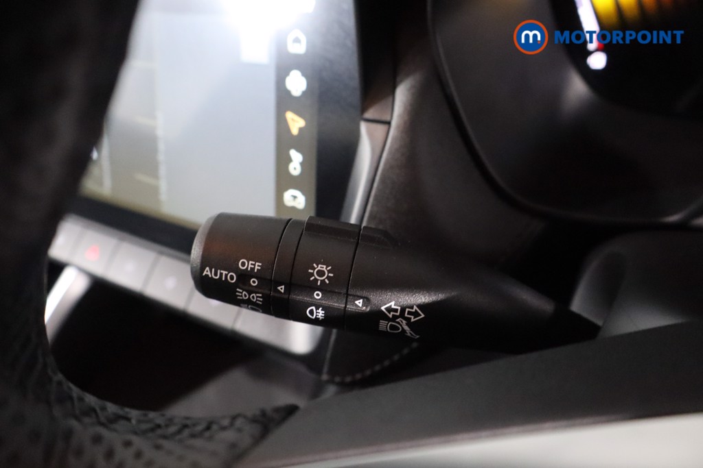 Mg Motor Uk ZS Trophy Automatic Petrol-Electric Hybrid SUV - Stock Number (1617680) - 14th supplementary image