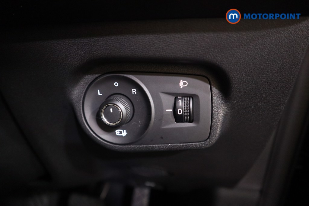 Mg Motor Uk ZS Trophy Automatic Petrol-Electric Hybrid SUV - Stock Number (1617694) - 12th supplementary image