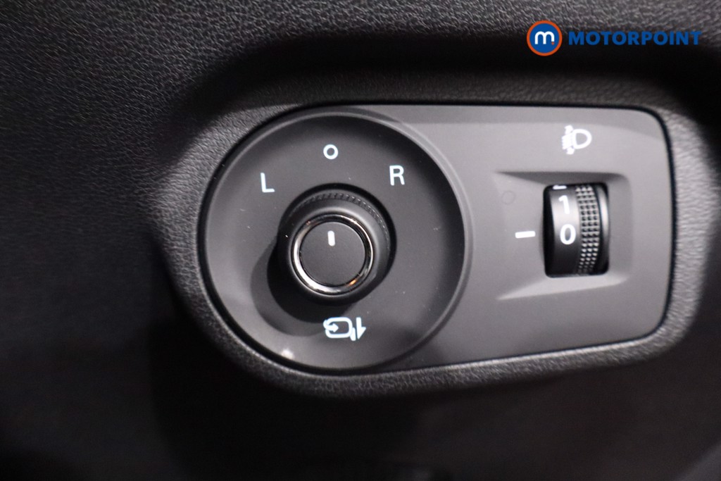 Mg Motor Uk ZS Trophy Automatic Petrol-Electric Hybrid SUV - Stock Number (1617735) - 17th supplementary image