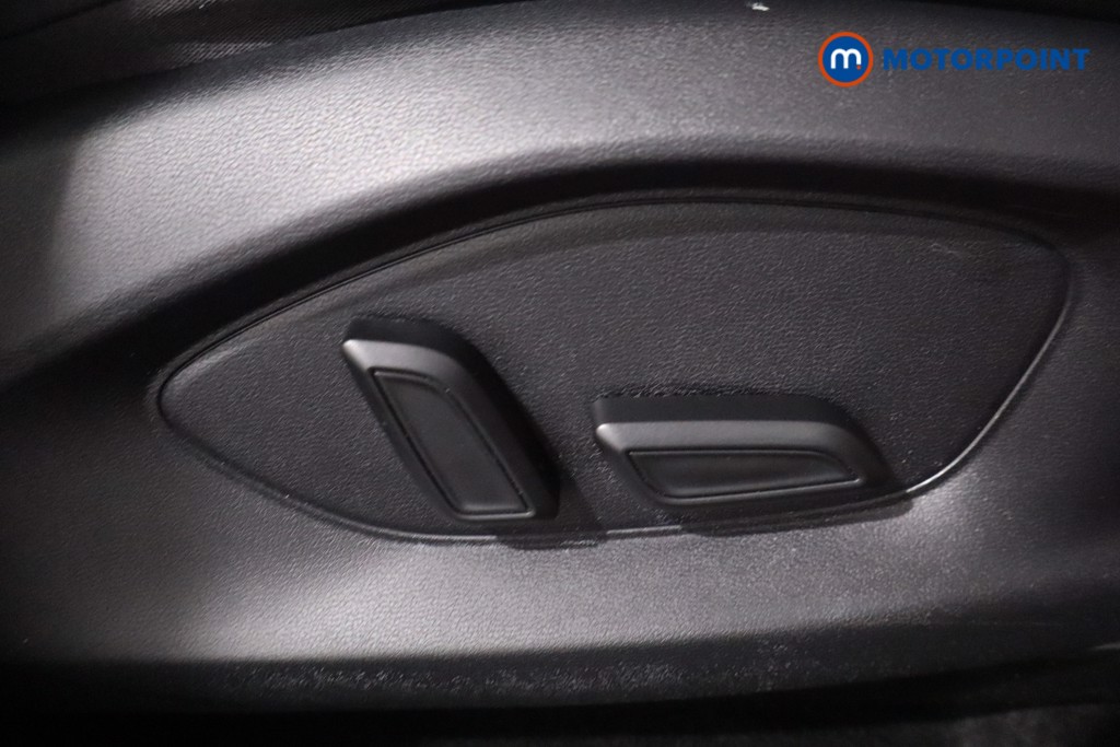 Mg Motor Uk ZS Trophy Automatic Petrol-Electric Hybrid SUV - Stock Number (1617735) - 23rd supplementary image