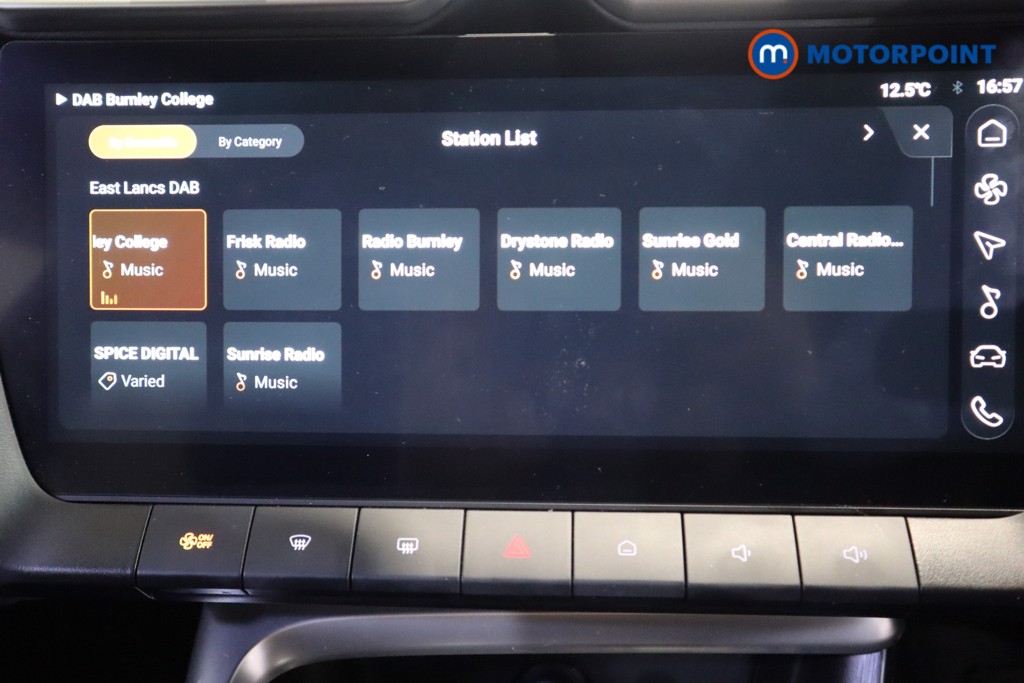 Mg Motor Uk ZS Trophy Automatic Petrol-Electric Hybrid SUV - Stock Number (1617740) - 20th supplementary image
