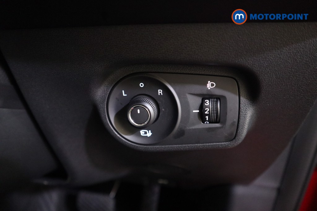 Mg Motor Uk ZS Trophy Automatic Petrol-Electric Hybrid SUV - Stock Number (1617750) - 13th supplementary image