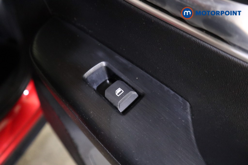 Mg Motor Uk ZS Trophy Automatic Petrol-Electric Hybrid SUV - Stock Number (1617750) - 21st supplementary image