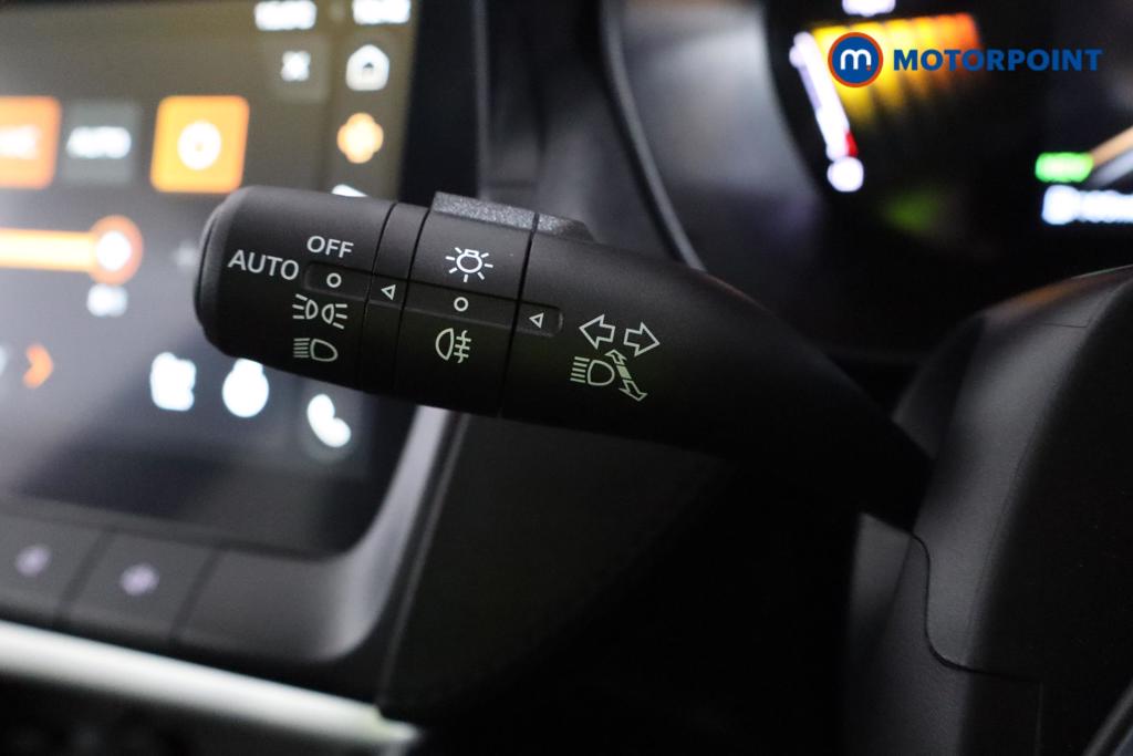 Mg Motor Uk ZS Trophy Automatic Petrol-Electric Hybrid SUV - Stock Number (1617767) - 12th supplementary image