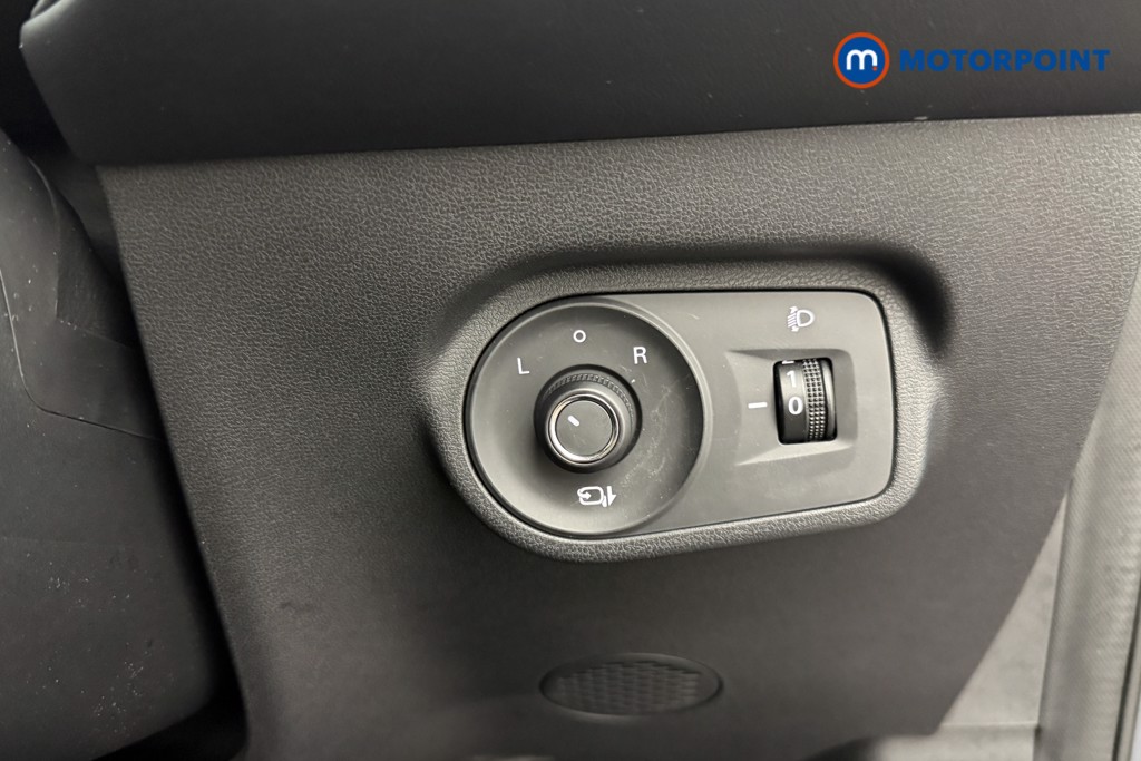 Mg Motor Uk ZS Trophy Automatic Petrol-Electric Hybrid SUV - Stock Number (1617840) - 17th supplementary image