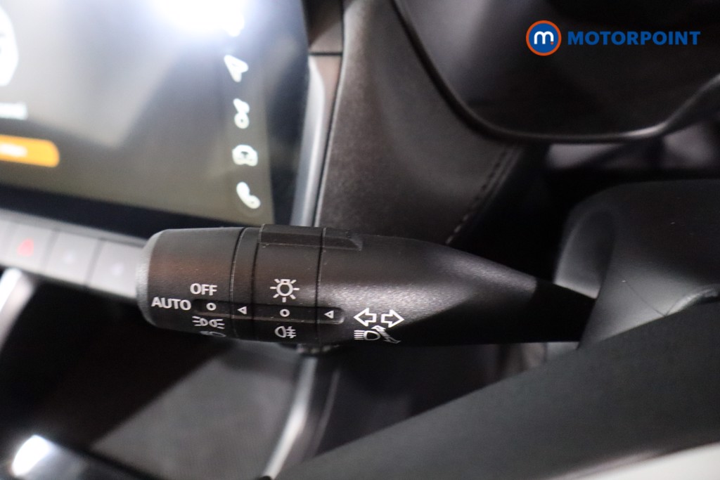 Mg Motor Uk ZS Trophy Automatic Petrol-Electric Hybrid SUV - Stock Number (1617859) - 14th supplementary image