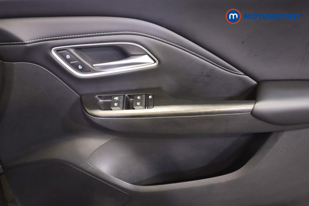 Mg Motor Uk ZS Trophy Automatic Petrol-Electric Hybrid SUV - Stock Number (1617929) - 13th supplementary image