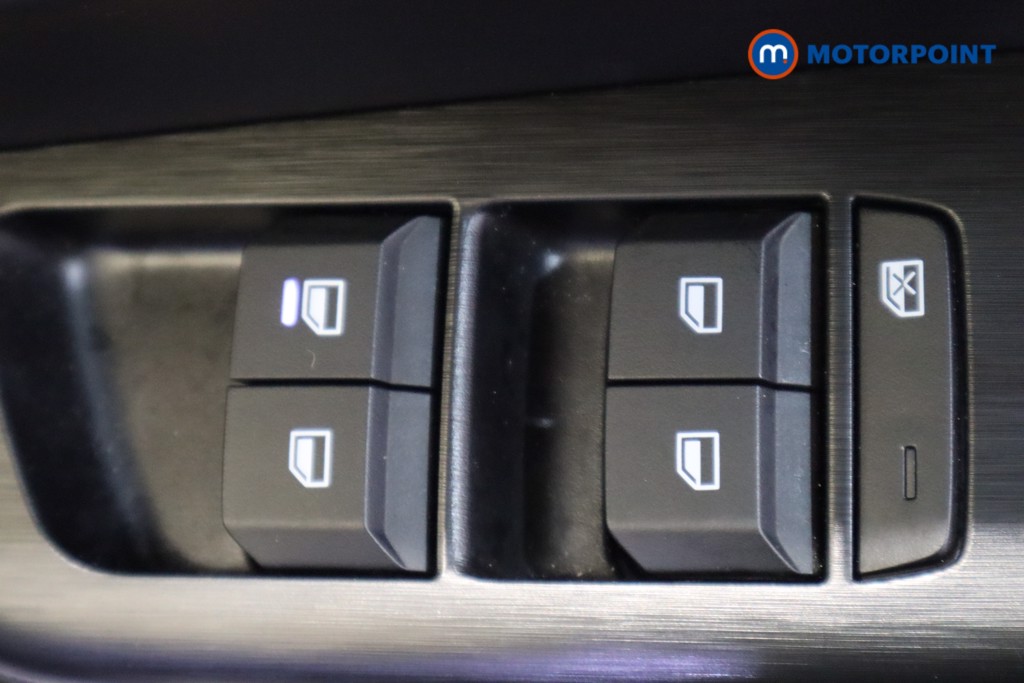 Mg Motor Uk ZS Trophy Automatic Petrol-Electric Hybrid SUV - Stock Number (1617929) - 15th supplementary image