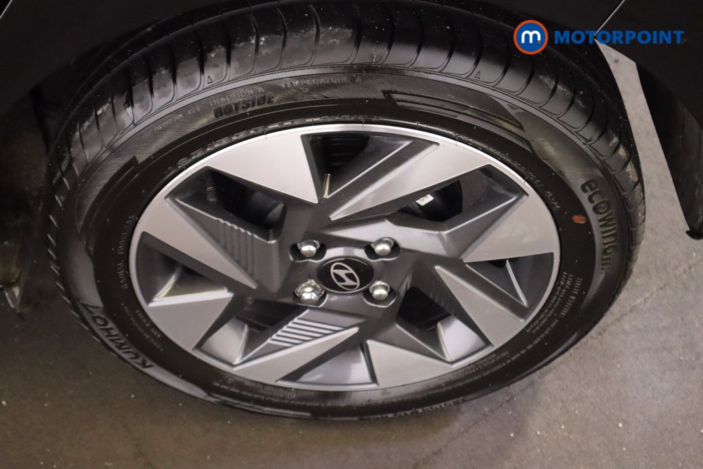 Hyundai I10 Advance Manual Petrol Hatchback - Stock Number (1618120) - 9th supplementary image