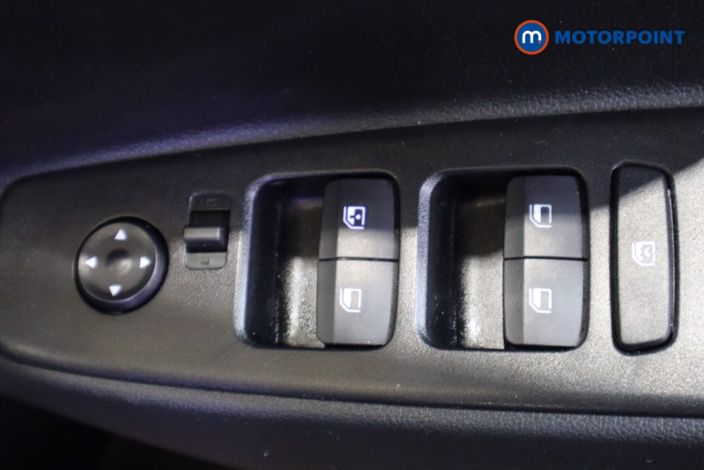 Hyundai I10 Advance Manual Petrol Hatchback - Stock Number (1618120) - 15th supplementary image