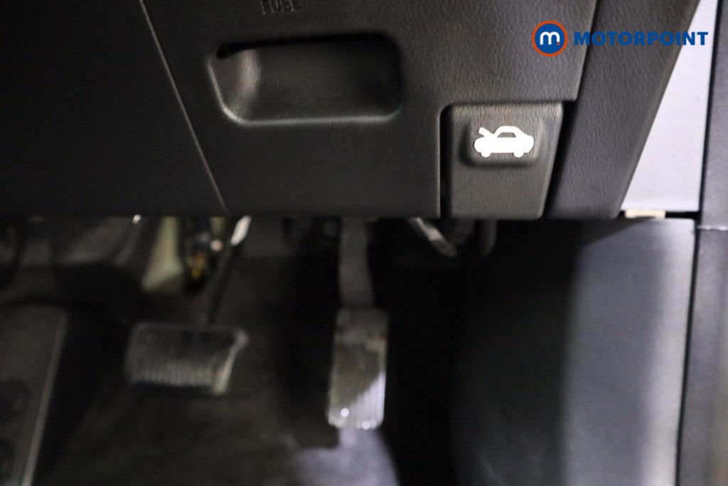 Hyundai Kona Ultimate Automatic Petrol-Electric Hybrid SUV - Stock Number (1618128) - 15th supplementary image