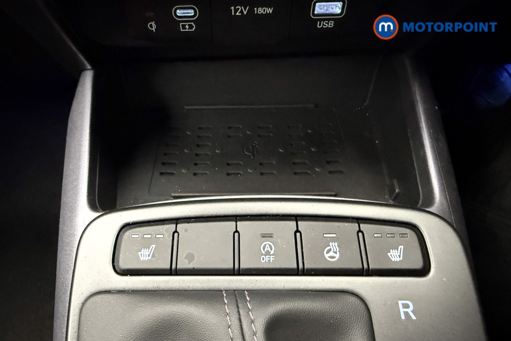 Hyundai I10 Premium Automatic Petrol Hatchback - Stock Number (1618130) - 15th supplementary image