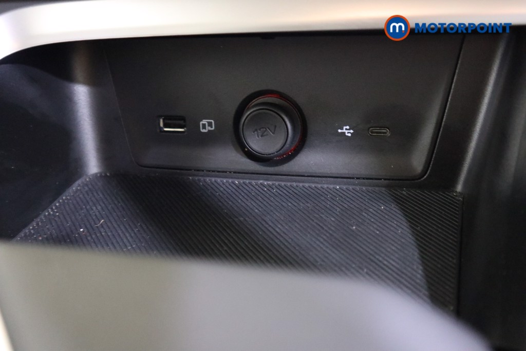 Mg Motor Uk ZS Trophy Automatic Petrol-Electric Hybrid SUV - Stock Number (1618186) - 8th supplementary image