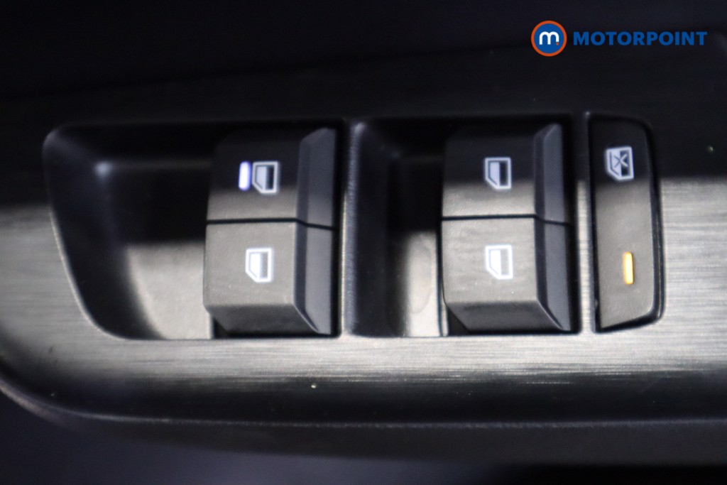 Mg Motor Uk ZS Trophy Automatic Petrol-Electric Hybrid SUV - Stock Number (1618327) - 15th supplementary image