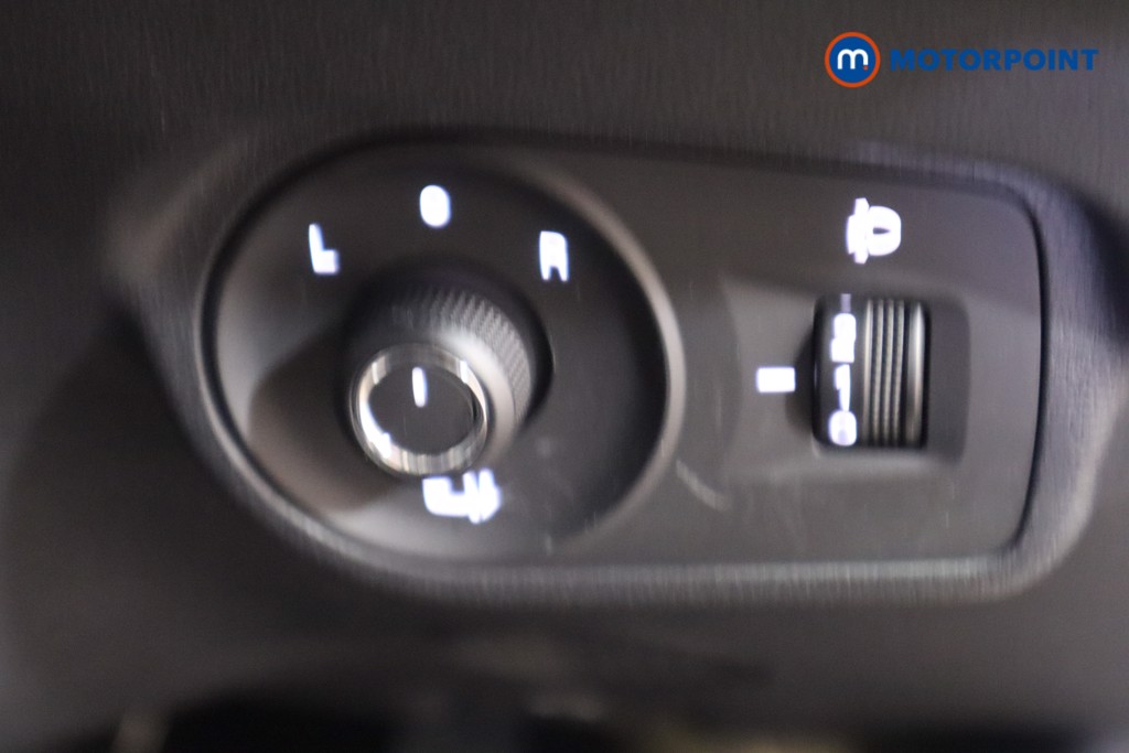 Mg Motor Uk ZS Trophy Automatic Petrol-Electric Hybrid SUV - Stock Number (1618327) - 16th supplementary image