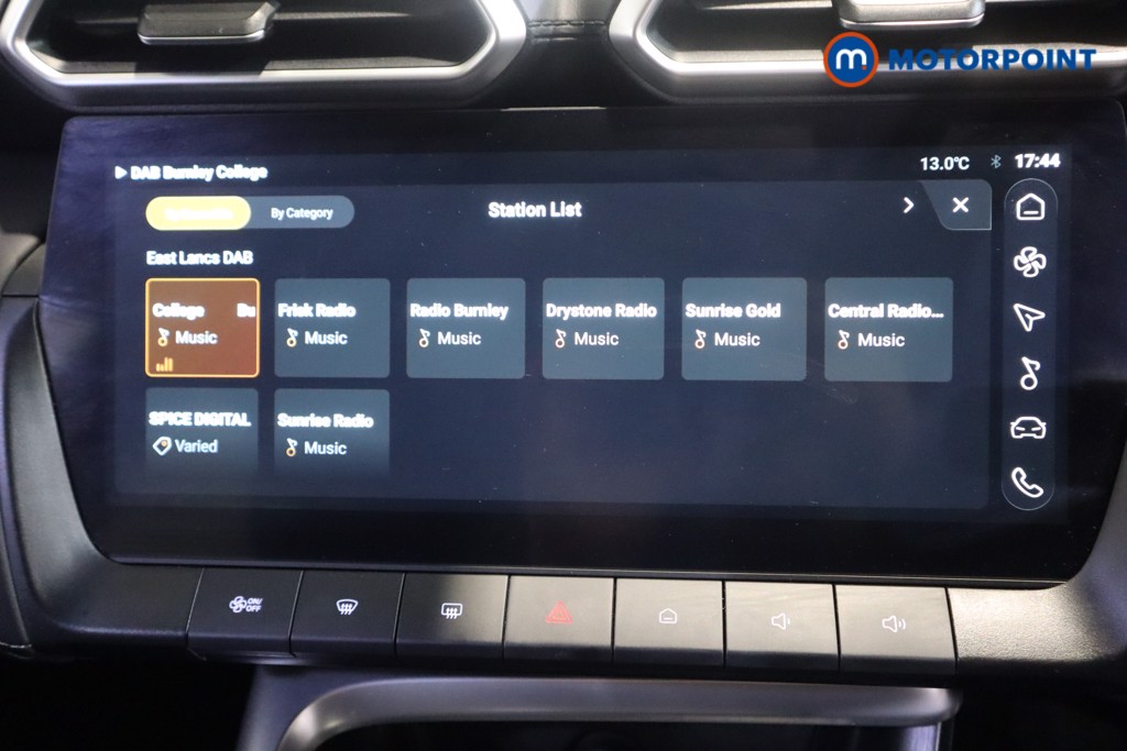 Mg Motor Uk ZS Trophy Automatic Petrol-Electric Hybrid SUV - Stock Number (1618327) - 19th supplementary image
