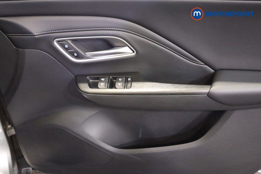 Mg Motor Uk ZS Trophy Automatic Petrol-Electric Hybrid SUV - Stock Number (1618395) - 13th supplementary image