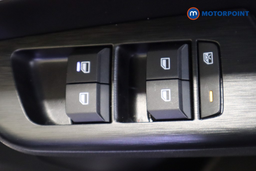 Mg Motor Uk ZS Trophy Automatic Petrol-Electric Hybrid SUV - Stock Number (1618395) - 15th supplementary image