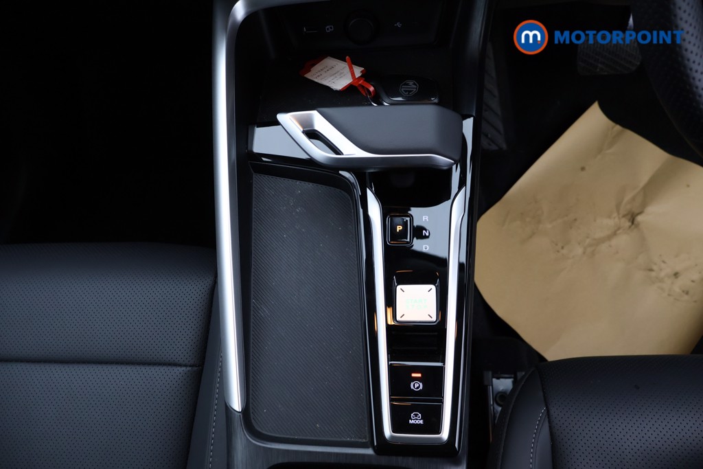 Mg Motor Uk ZS Trophy Automatic Petrol-Electric Hybrid SUV - Stock Number (1618402) - 13th supplementary image