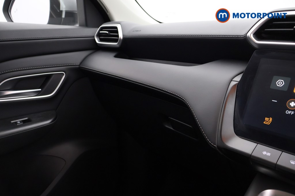 Mg Motor Uk ZS Trophy Automatic Petrol-Electric Hybrid SUV - Stock Number (1618402) - 15th supplementary image