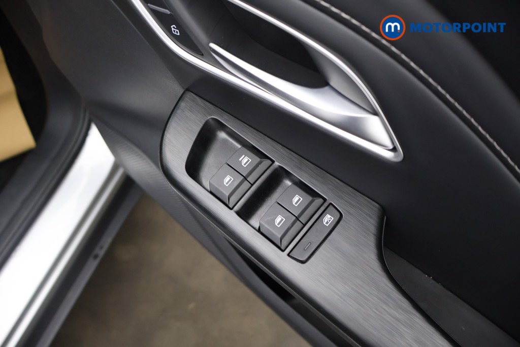 Mg Motor Uk ZS Trophy Automatic Petrol-Electric Hybrid SUV - Stock Number (1618402) - 19th supplementary image