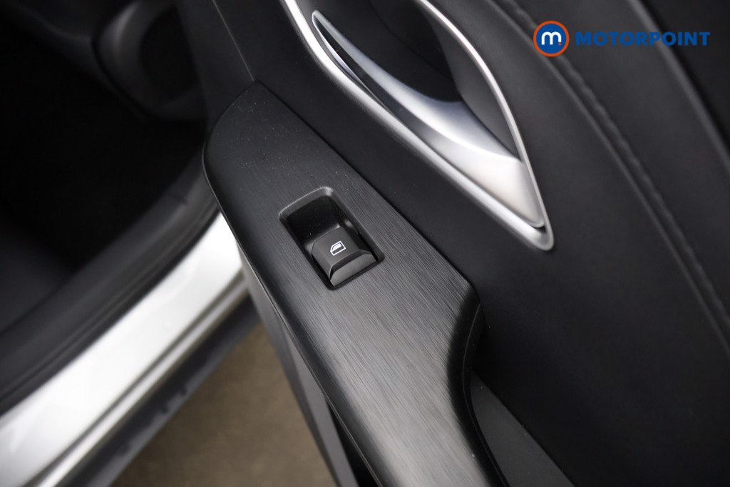 Mg Motor Uk ZS Trophy Automatic Petrol-Electric Hybrid SUV - Stock Number (1618402) - 26th supplementary image