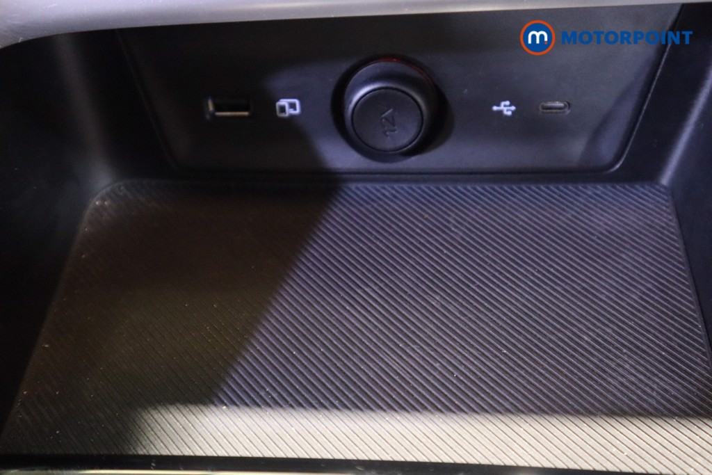 Mg Motor Uk ZS Trophy Automatic Petrol-Electric Hybrid SUV - Stock Number (1618428) - 21st supplementary image