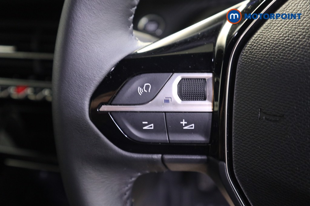 Peugeot 2008 Allure Manual Petrol SUV - Stock Number (1618487) - 5th supplementary image