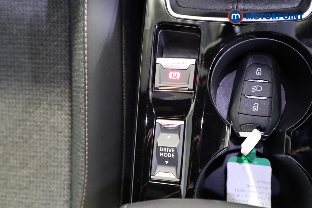 Peugeot 2008 Allure Manual Petrol SUV - Stock Number (1618487) - 11th supplementary image