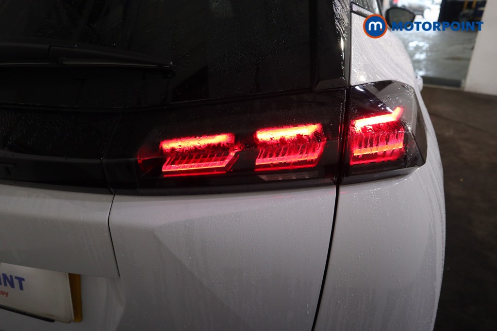 Peugeot 2008 Allure Manual Petrol SUV - Stock Number (1618487) - 29th supplementary image