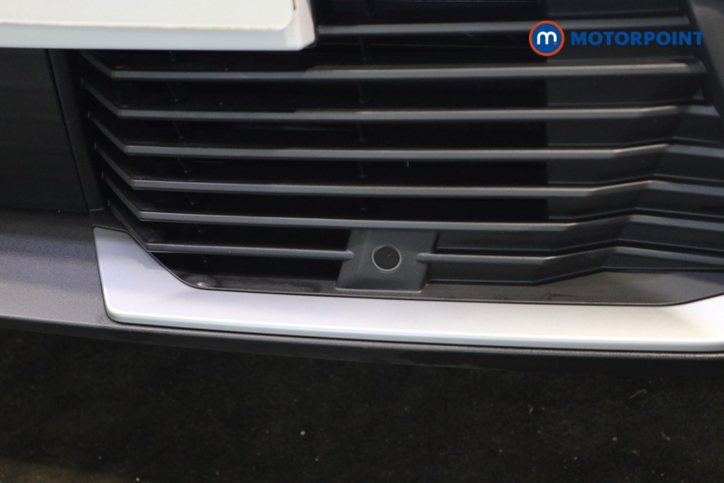 Peugeot 2008 Allure Manual Petrol SUV - Stock Number (1618487) - 36th supplementary image