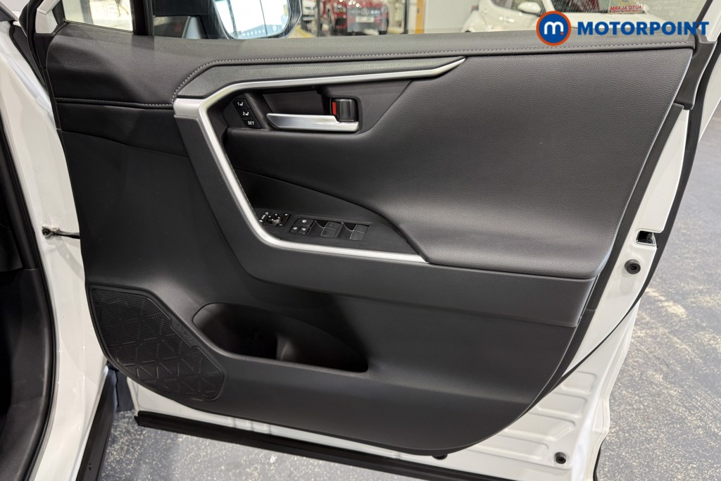 Toyota Rav4 Excel Automatic Petrol-Electric Hybrid SUV - Stock Number (1618517) - 18th supplementary image