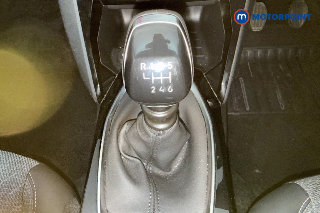 Peugeot 208 Allure Manual Petrol Hatchback - Stock Number (1618951) - 6th supplementary image