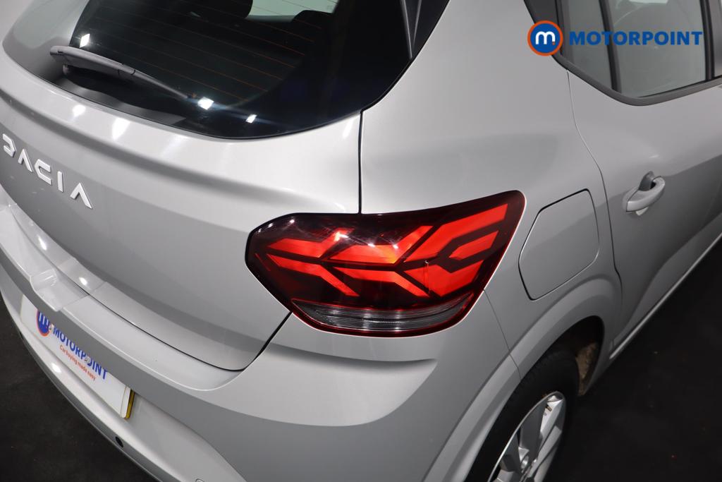 Dacia Sandero Expression Manual Petrol Hatchback - Stock Number (1619018) - 20th supplementary image
