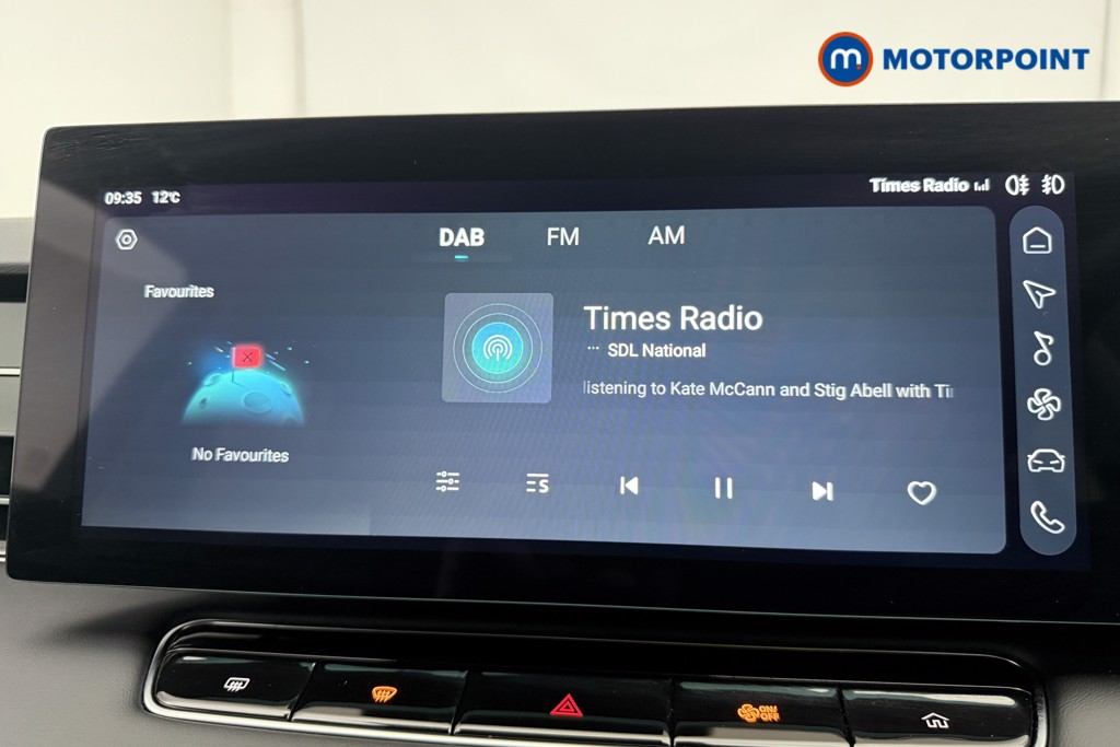 Mg Motor Uk HS SE Automatic Petrol-Electric Hybrid SUV - Stock Number (1619216) - 4th supplementary image